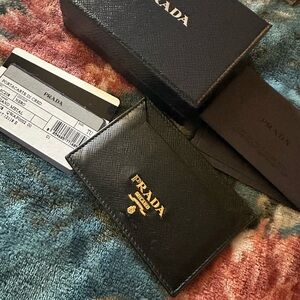 Prada saffiano metal wallet id
